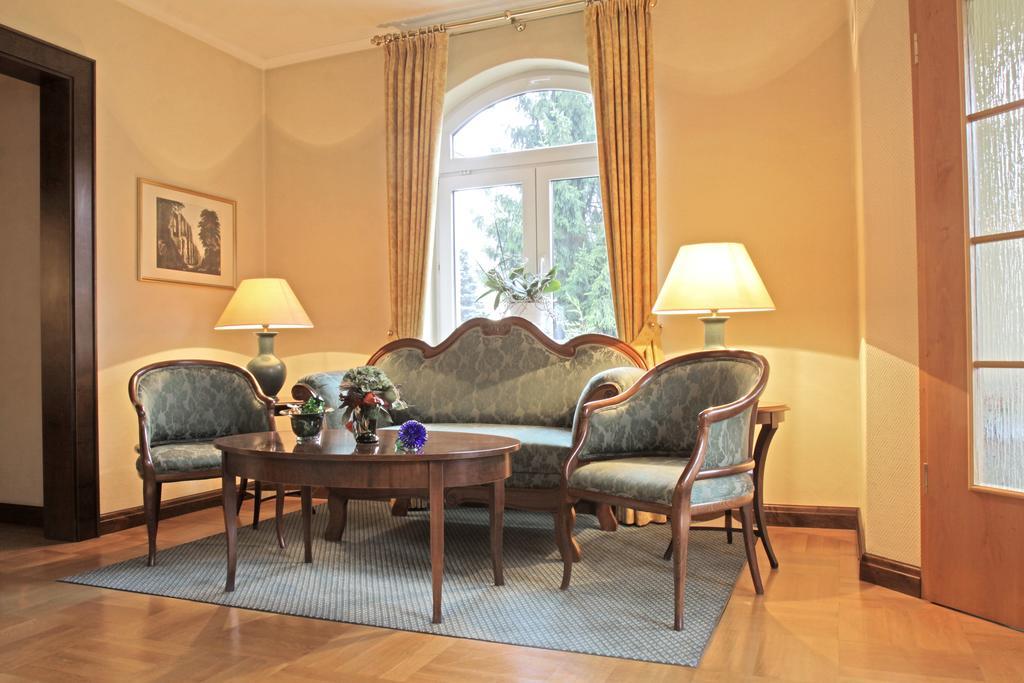 Parkhotel Oybin Buitenkant foto